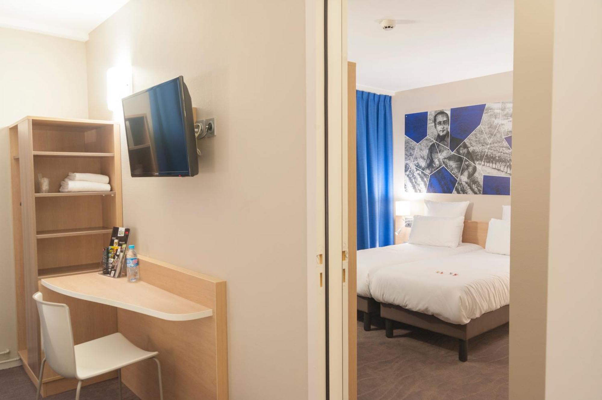 Brit Hotel Macon Centre Gare Bagian luar foto