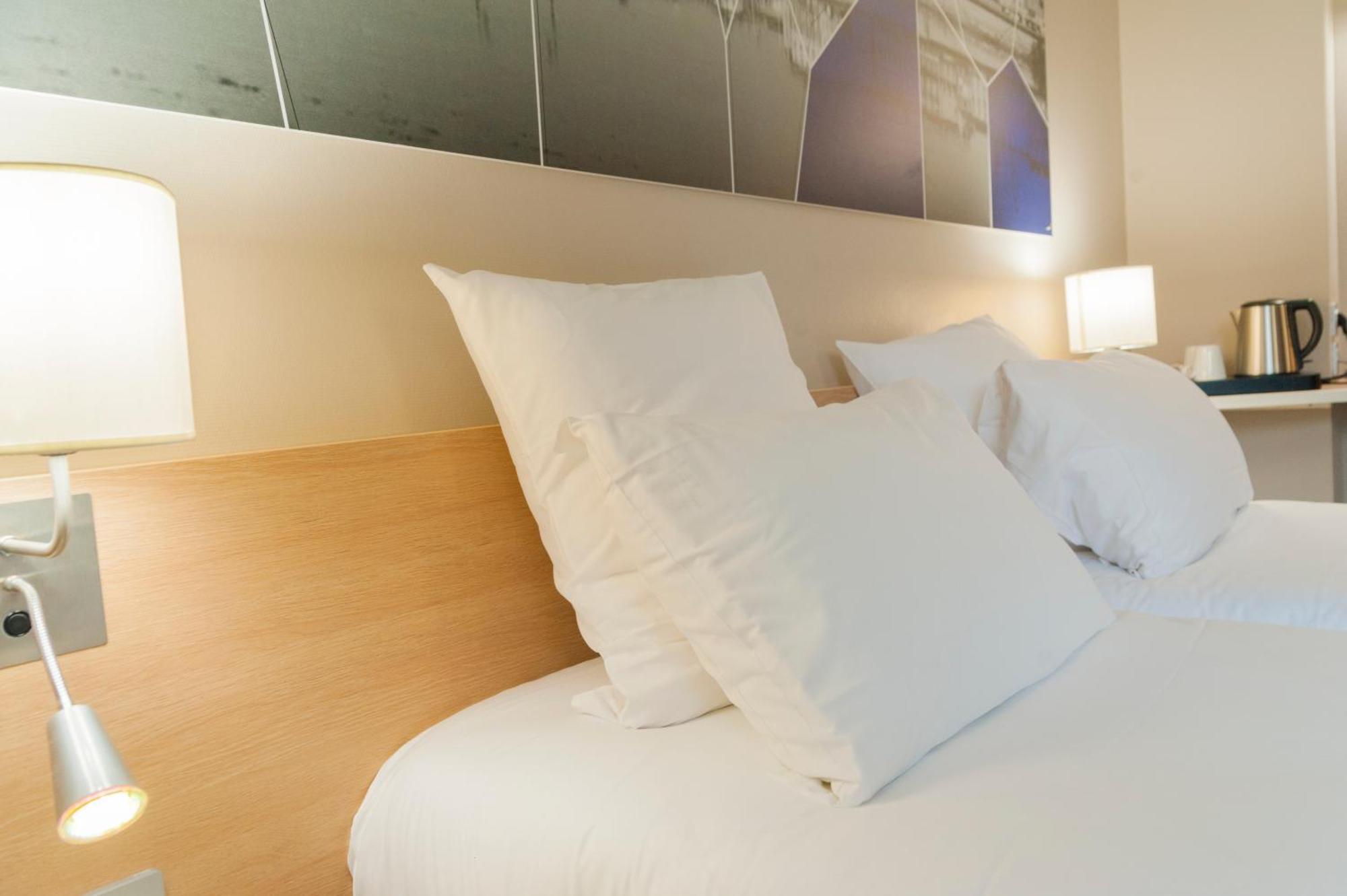 Brit Hotel Macon Centre Gare Bagian luar foto