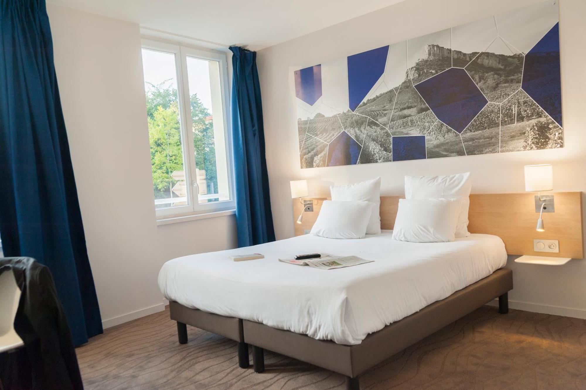 Brit Hotel Macon Centre Gare Bagian luar foto