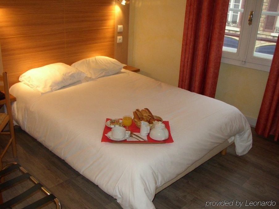 Brit Hotel Macon Centre Gare Ruang foto